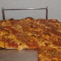 Grandma Pizza · 16'' square, thin pizza