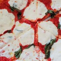 Margherita Pizza · Fresh mozzarella, tomatoes and fresh garlic, grana padano and drizzled extra virgin olive oi...