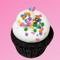 Chocolate Birthday Cake Cupcake · chocolate cake with vanilla frosting and pastel-colored confetti sprinkles || vegan, dairy-f...