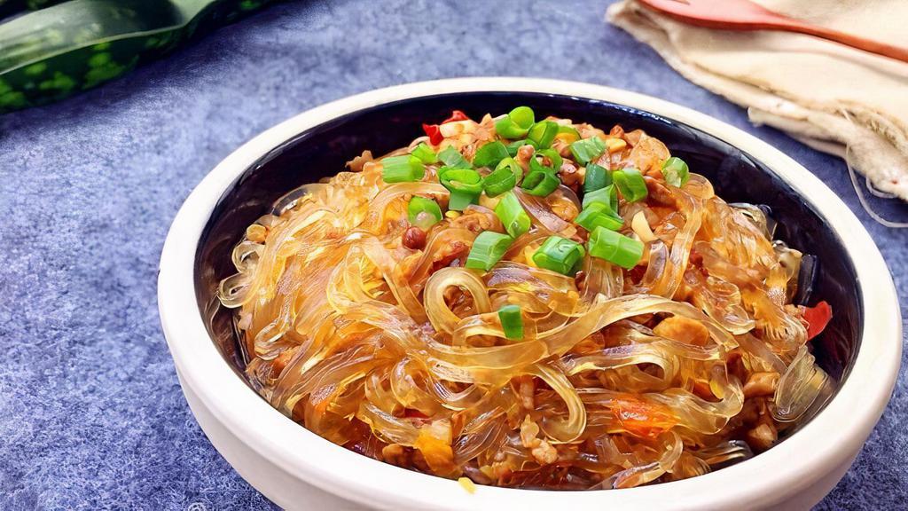 Clear Noodle With Meat Spicy Sauce / 蚂蚁上树 · 