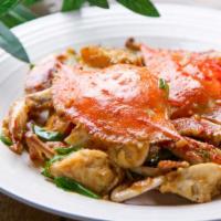 Braised Crab With Ginger & Scallion / 葱姜炒螃蟹 · 