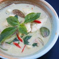Keaw Warn  (Green Curry) (Spicy,Gluten Free) · Spicy, gluten free.Thai eggplant, bamboo shoot, long hot chili, and basil served with jasmin...