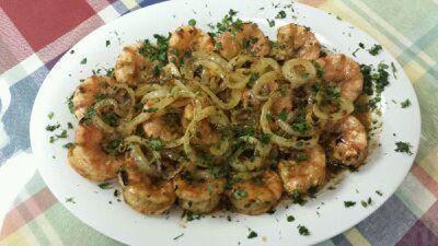 Shrimp · With tomato and green pepper.