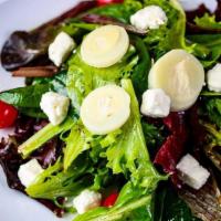 618 Salad · Baby Lettuce | Hearts of Palm | Feta | Tomatoes | White Balsamic Vinaigrette