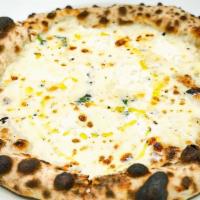 Pizza 4 Formaggi · Mozzarella, gorgonzola, ricotta, stracchino cheese, basil