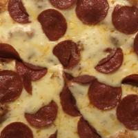 Pizza Pepperoni · Pizza, pepperoni, mozzarella, tomato sauce.