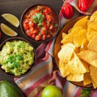 Side Of Guacamole & Tortilla Chips · 