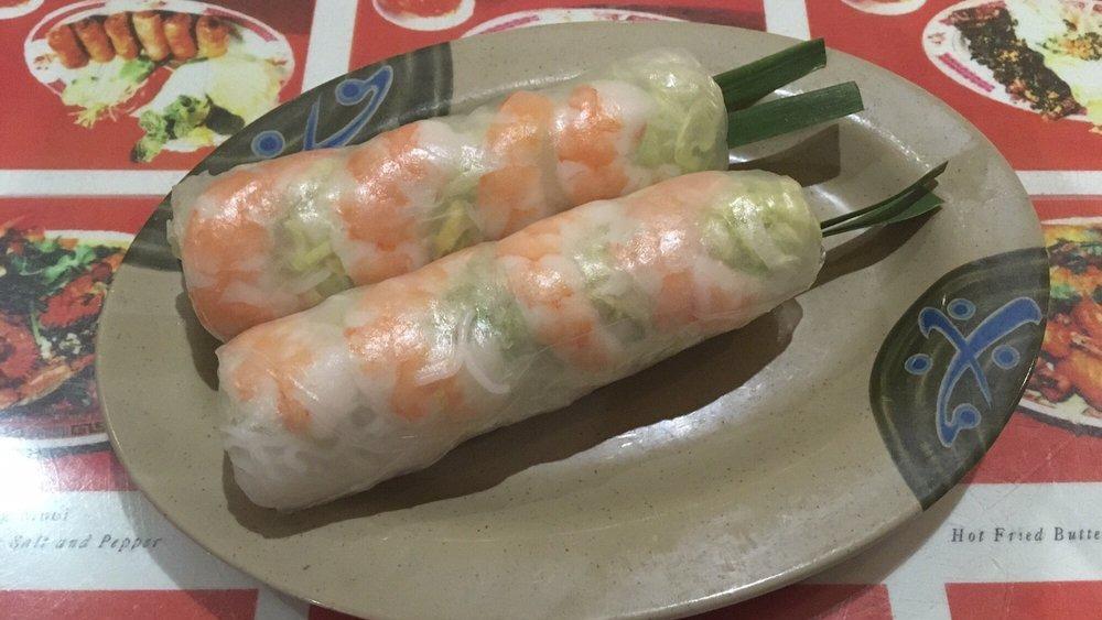 Goi Cuon · 2 summer rolls. Shrimp or vegetarian rice vermicelli summer roll.