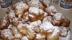 Zeppole · Comes with nutella.