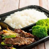 Korean Bulgogi Beef Rice/ 韩国牛肉饭 · 