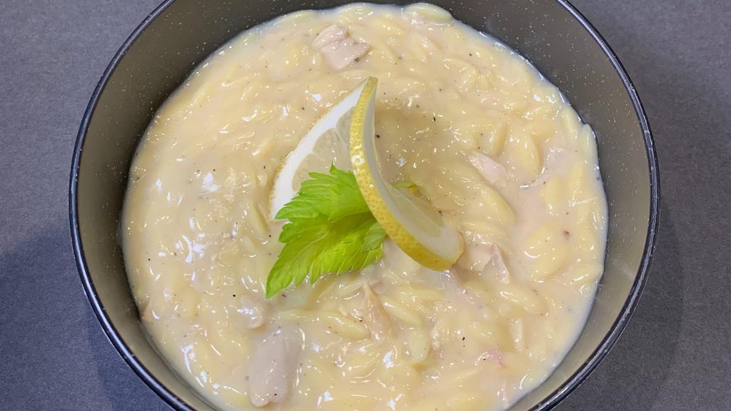 Augolemono · Traditional greek chicken lemon orzo soup