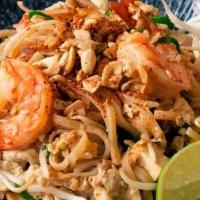 Pad Thai (Fettuccine Rice Noodle) · Peanuts, eggs, bean sprouts, and garlic leek.