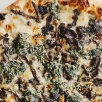 Funghi · mushroom, sautéed spinach, garlic, porcini marsala, mozzarella