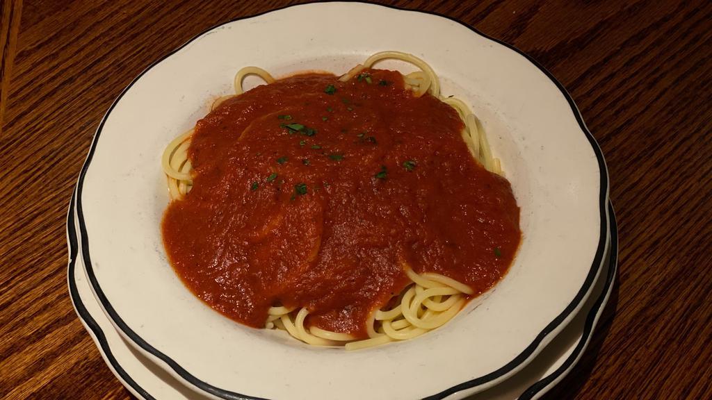 Pasta With Tomato Sauce · 