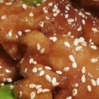 Sesame Chicken Lunch Special · Served with spring roll, fried rice and choice of wonton, hot and sour or egg drop soup.