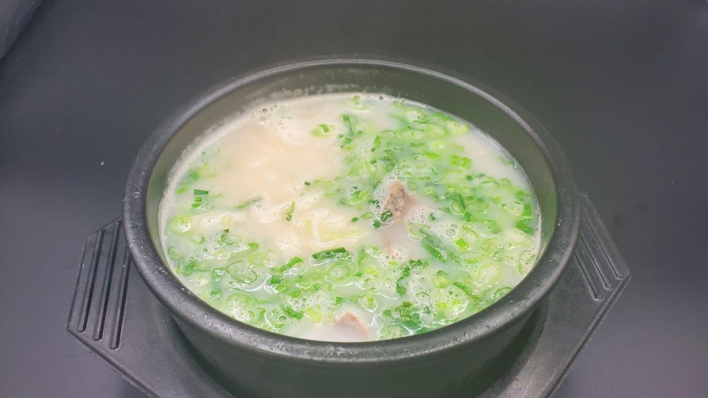설렁탕 (Sul Lung Tang) · ox bone soup