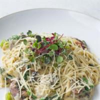 Green Tomatillo Alfredo · Sautéed red pepper, red onion, mushroom, spinach over linguine tossed with parmesan cheese.