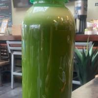 Voodoo Green * · apple, celery, cucumber, kale, lemon, ginger