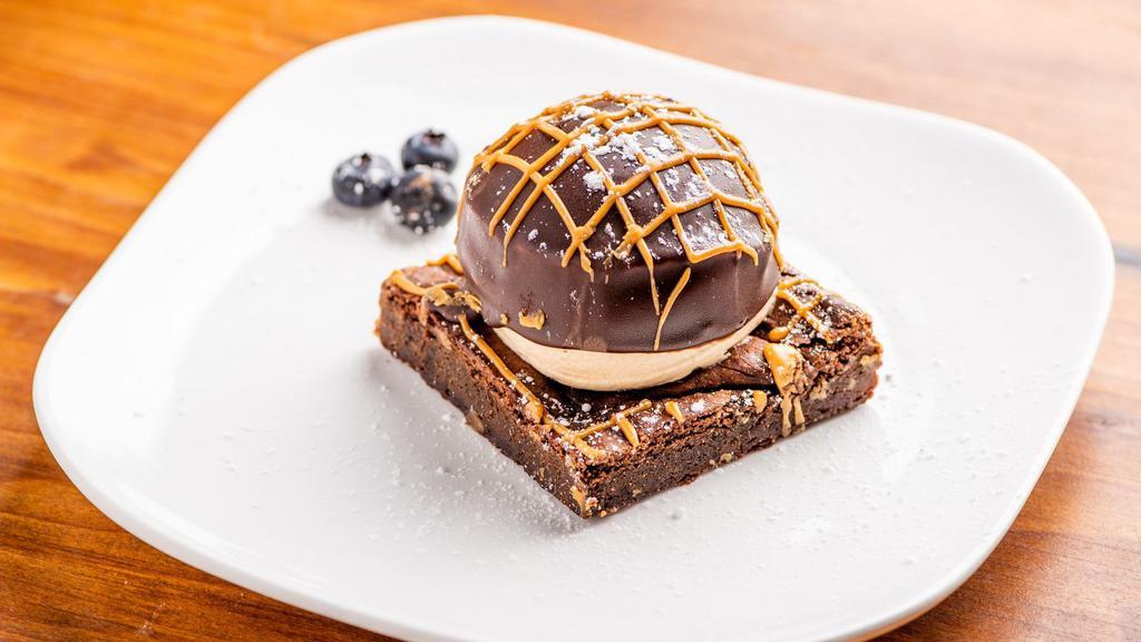 Peanut Butter Mousse Brownie · 100% vegan and gluten free.