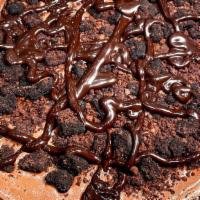 Chocolate Overload Pie · Crust: Chocolate
Froyo: Classic Chocolate
Toppings: Brownie Bites, Choc. Crunch, & Fudge
