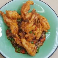 Gganpung Saewu(깐풍새우) · Spicy. Deep fried shrimp with spicy garlic sauce.