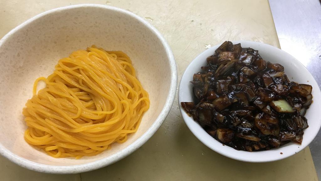 Gan Jjajang(간짜장) · Noodle with pork and vegetables in black bean sauce.