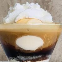 Afagato · espresso, premium vanilla ice cream, whipped cream