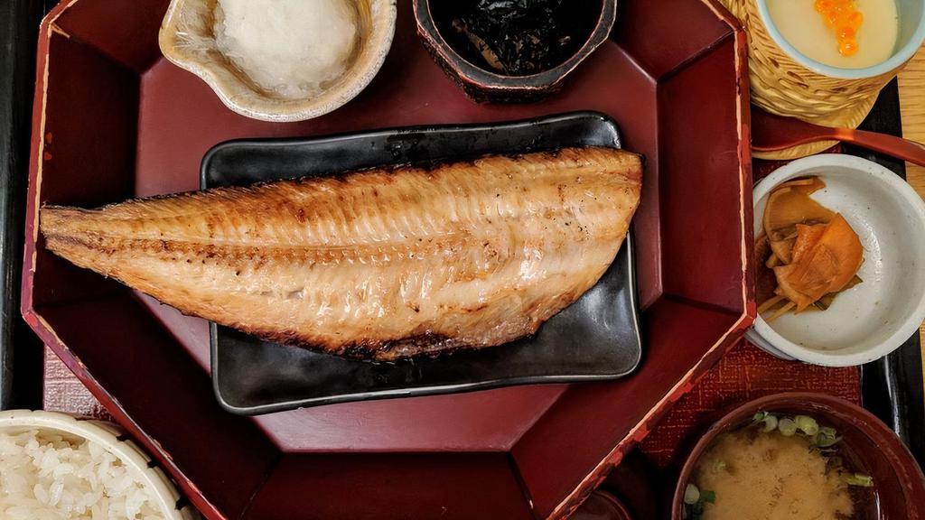 Shima Hokke (Dinner) · Grilled atka mackerel served with Japanese grated radish. Served with white rice, soup, and homemade pickles.