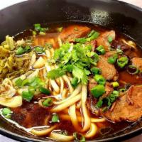 Classic Taiwanese Beef Noodle · 