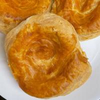 Baker Khani Round  · A round shaped plain puff pastry