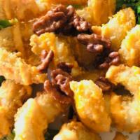 Crispy Walnut Shrimp · Fried Konnyaku Shrimp w/ Spicy Vegan Mayo & Candied Walnut.
Served with white rice or brown ...