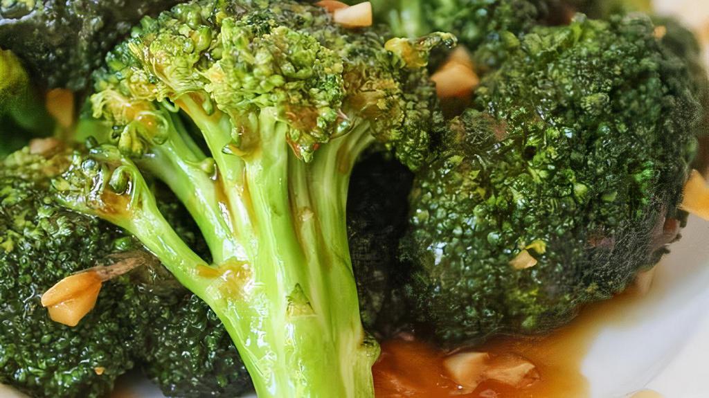 Broccoli With Garlic Sauce · Spicy. Served with white rice.