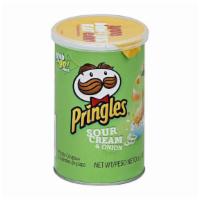 Pringle'S Sour Cream And Onion Grab N Go · 