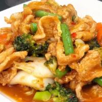 Chicken Chili Sauce (Spicy) · Crispy chicken with homemade Thai chili sauce served with mixed vegetable.