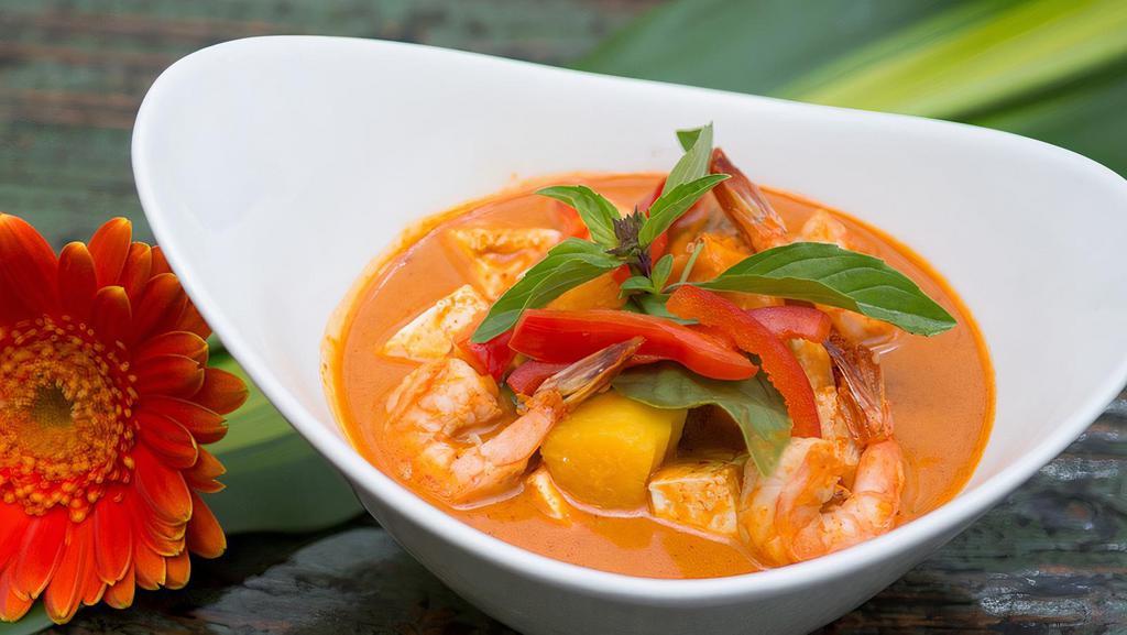 Hawaiian Pineapple Curry Shrimp (Spicy) · Pineapple chunks, tomatoes, basil leaf and bell peppers with red curry. Gluten free, spicy.