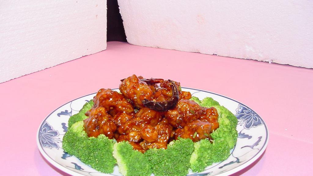 左宗雞 / G18. General Tso’S Chicken · Hot & spicy. White meat.