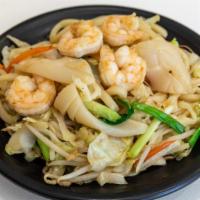 Seafood Fried Udon · 