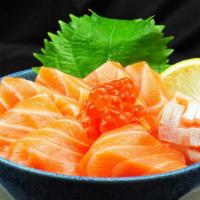 Salmon Don/ 三文鱼刺身饭 · Eight pieces. Served with salmon, sashimi, and ikura