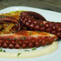 Pulpo A La Parrilla · Grilled octopus, roasted patatas