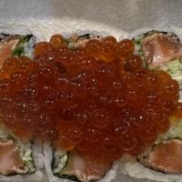 🌟Seared Salmon Ikura Roll(I/O) · Seared marinated salmon,ikura,shiso leaves,cucumber,rice outside