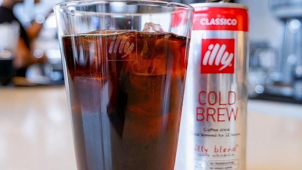 Illy Cold Brew · Cold-brewed for 12 hours, the taste is naturally sweet.