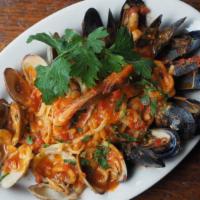 Linguine Frutti Del Mare · Calamari, shrimp, mussels, marinara sauce.