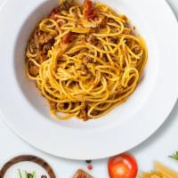 Hurray Bolognese Pasta (Spaghetti) · Ground beef cooked in spicy marinara sauce and served with spaghetti. Served with bread.