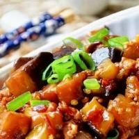 Eggplant With Chicken Garlic Sauce鱼香茄子鸡 · Hot & Spicy.