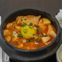 🌶️Spicy Vegetable Soondoobu Jjigae / 해물 순두부 찌개 · Vegetable tofu soup, comes with rice and kimchi, spicy.🌶️