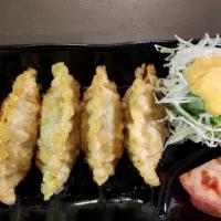 Fried Vegetable Gyoza Dumplings / 야채 교자 만두 · Vegetable fried dumpling. 6Pcs.