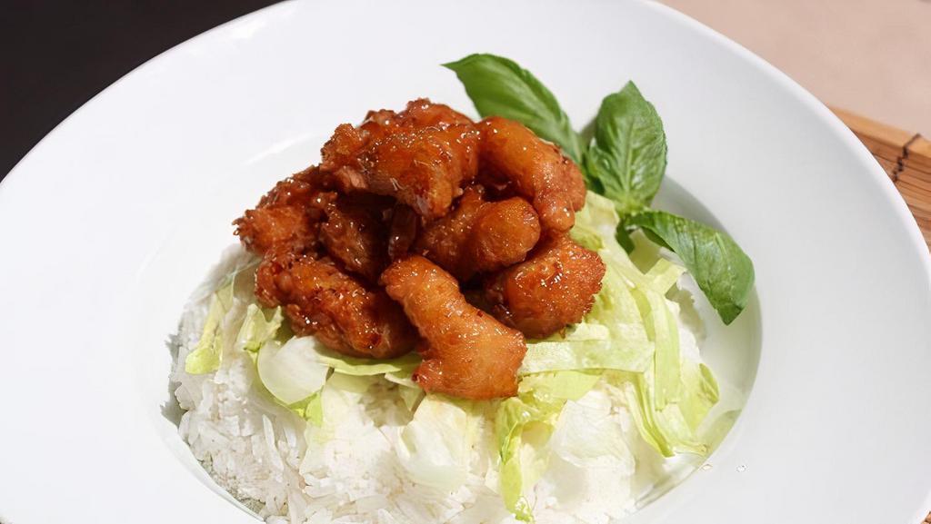 Crispy Honey Chicken Bowl · Crispy white meat chicken with cucumbers tossed in a flavorful honey garlic sauce medley over rice.