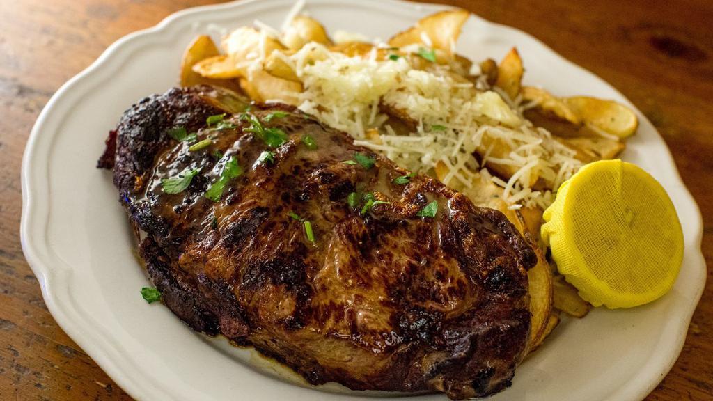 Brizola · Grilled sirloin steak and Greek fries.