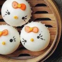 Hello Kitty Bun (3) · Egg custard.