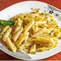 Penne With Garlic Sauce · Penne style pasta beaded with Garlic sauce.